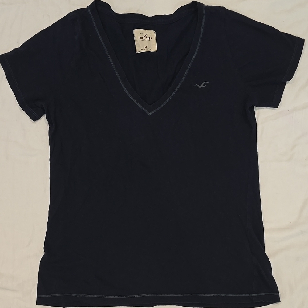 Hollister Women's Black V-Neck Top